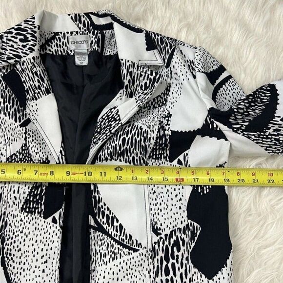 Chicos Women Size 1 White & Black Polkadot Patchwork Jacket Coat Blazer NWOT - Picture 6 of 11